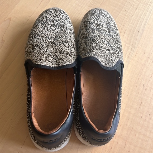 UGG Cas Exotic Genuine Calf Hair Slip On Sneakers Shoes - Picture 4 of 7